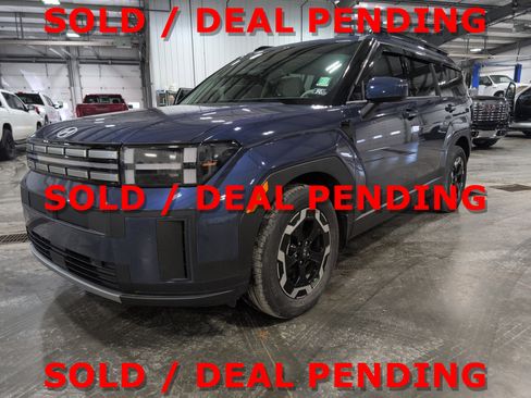 Used 2025 Hyundai Santa Fe SEL image 6