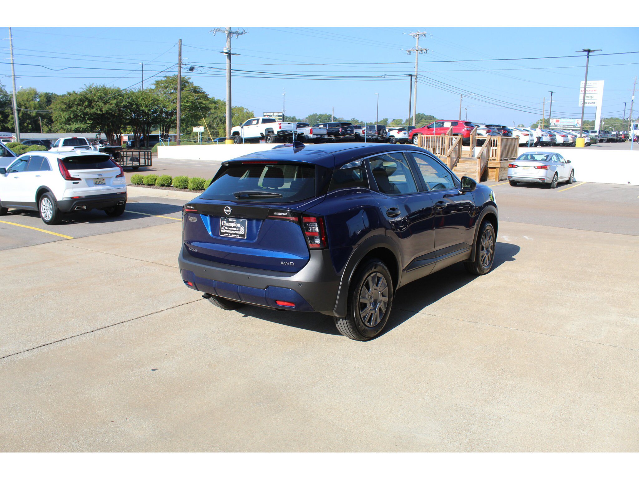 Used 2025 Nissan Kicks S AWD/4WD image 5