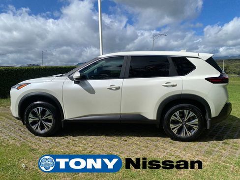 Used 2023 Nissan Rogue SV FWD image 22