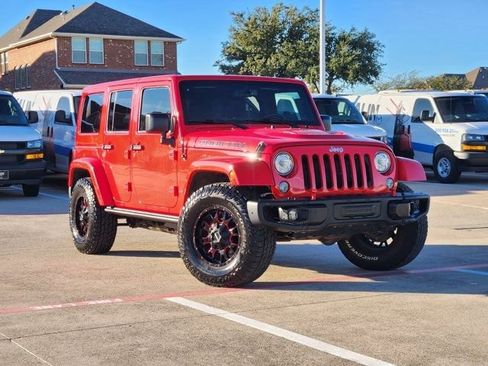 Used 2017 Jeep Wrangler Unlimited Rubicon image 2