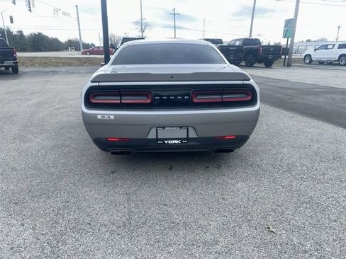 Used 2016 Dodge Challenger R/T w/ Cold Weather Group image 7