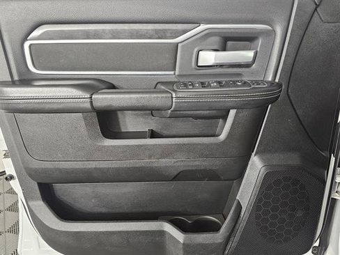 Used 2024 RAM 2500 Big Horn image 40
