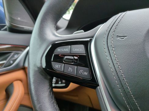 Used 2021 BMW 540i xDrive image 22