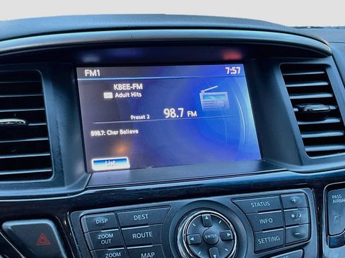 Used 2014 Nissan Pathfinder SL w/ SL Tech Package AWD/4WD image 15