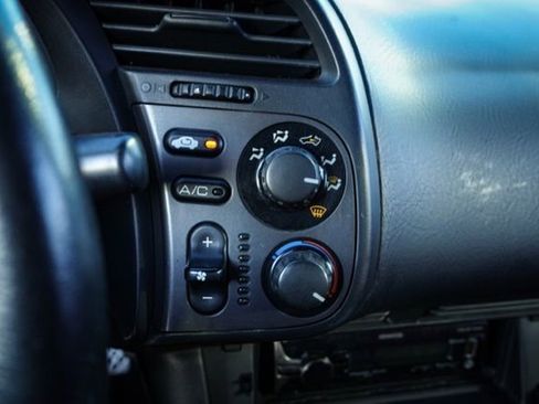 Used 2000 Honda S2000 image 21