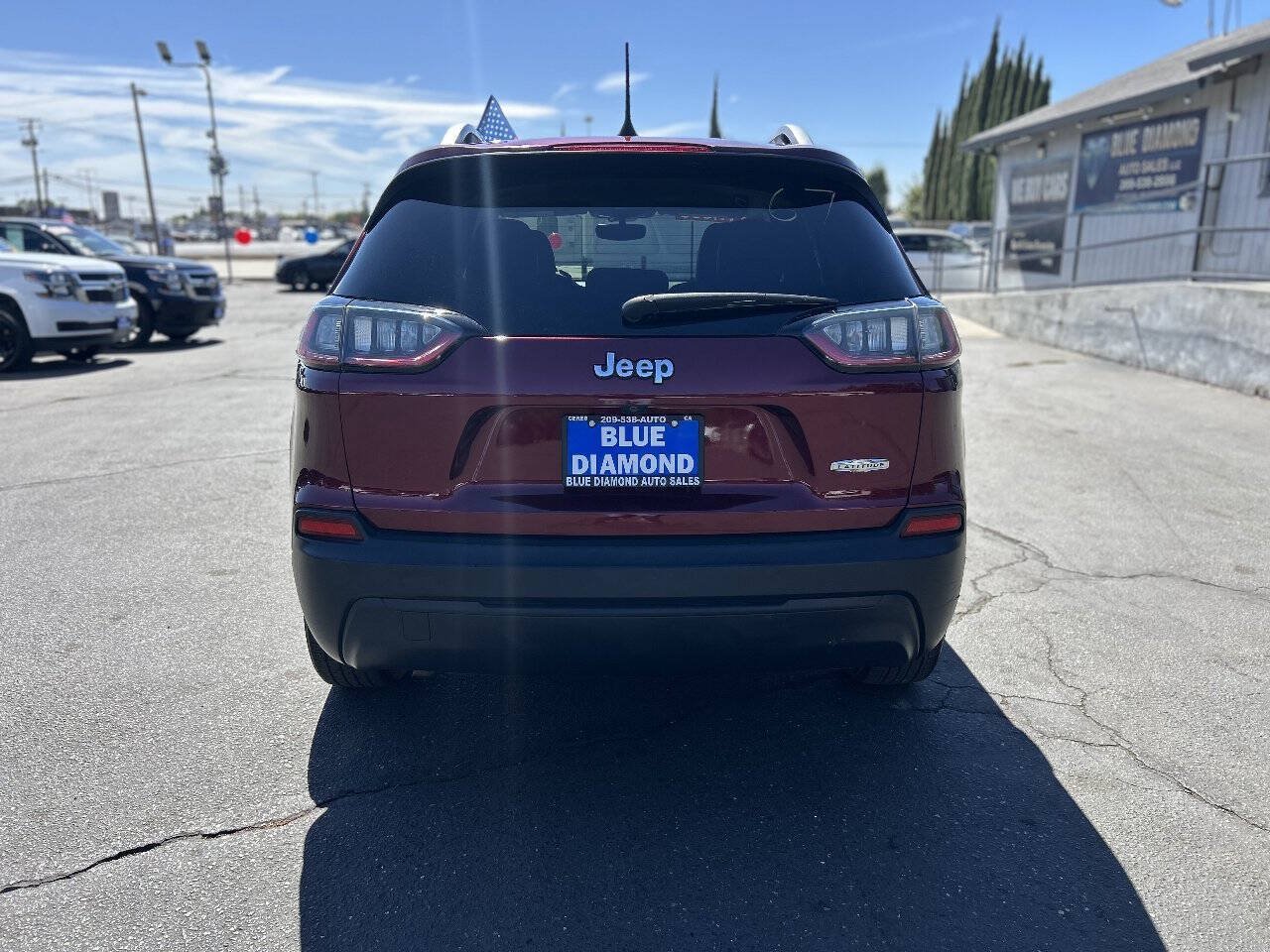 Used 2019 Jeep Cherokee Latitude Plus w/ Comfort/Convenience Group AWD/4WD image 5