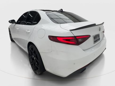 Used 2020 Alfa Romeo Giulia w/ Nero Edizione RWD image 10