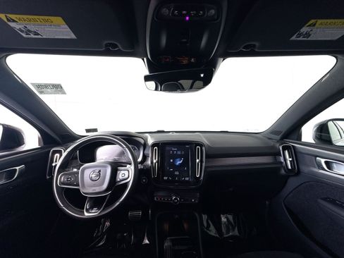 Used 2020 Volvo XC40 T5 R-Design AWD/4WD image 23