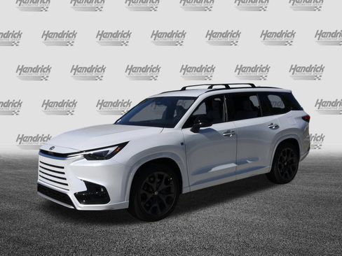 New 2026 Lexus TX 500h AWD image 5