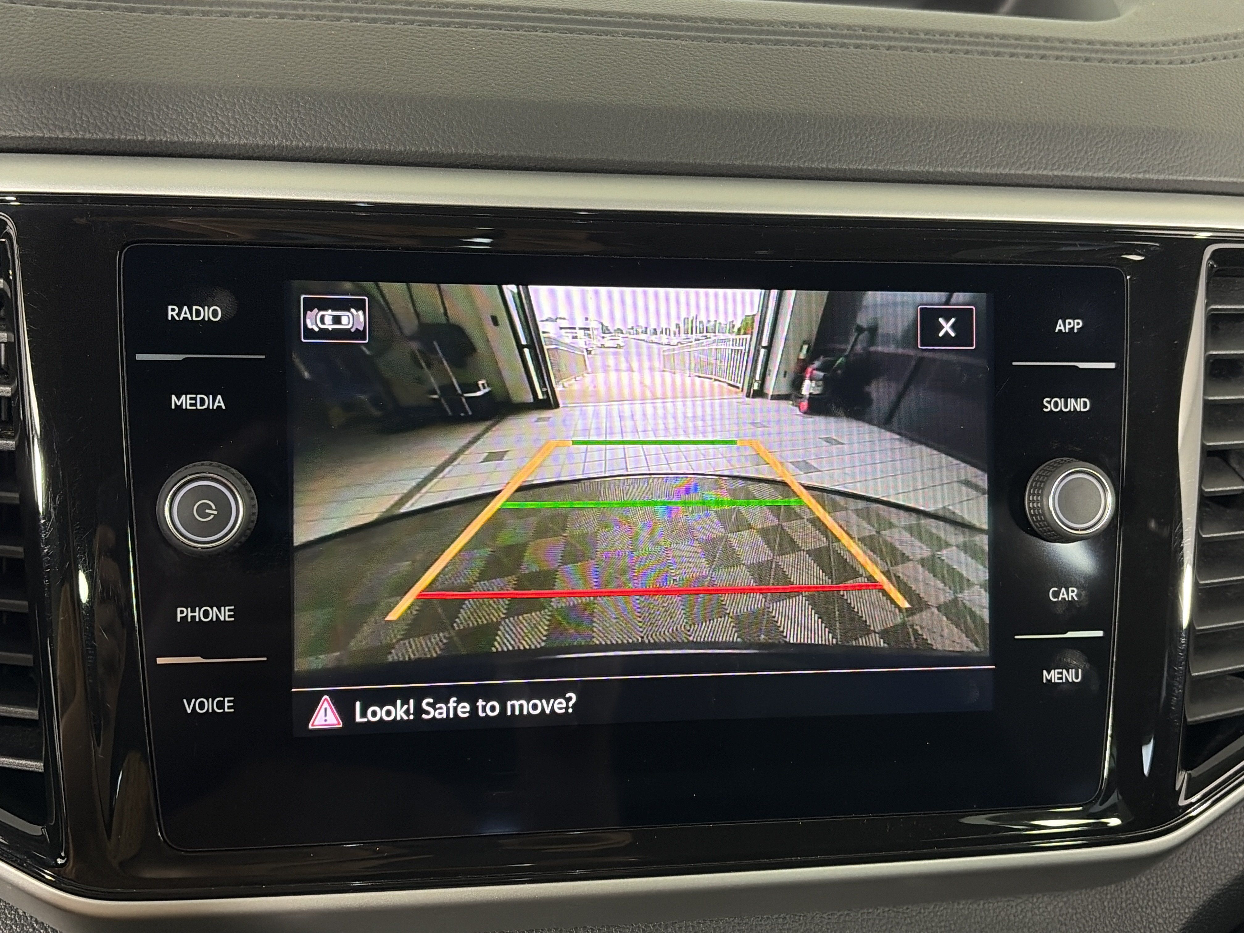 Used 2023 Volkswagen Atlas SE AWD/4WD image 22