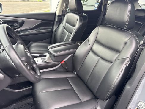 Used 2023 Nissan Murano SV w/ SV Midnight Edition Package image 19