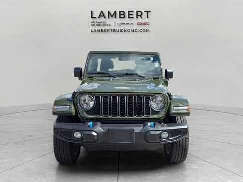 Used 2024 Jeep Wrangler Unlimited AWD/4WD image 22