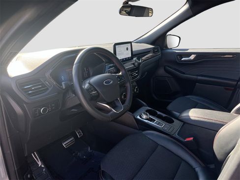 Used 2023 Ford Escape ST-Line image 9