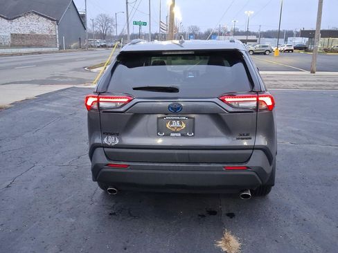 Used 2024 Toyota RAV4 XLE Premium w/ Weather Package image 4
