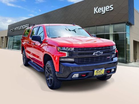 Used 2021 Chevrolet Silverado 1500 LT Trail Boss w/ Bed Protection Package AWD/4WD image 3