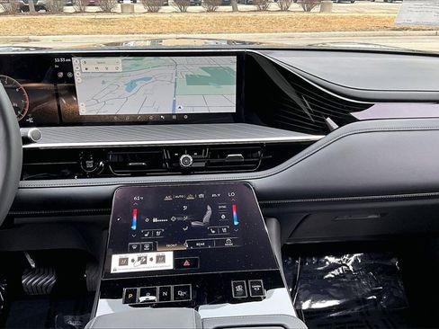 New 2026 INFINITI QX80 Autograph w/ Premium Cargo Package image 7