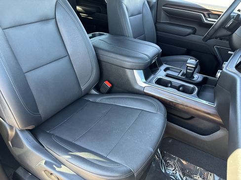 Used 2023 GMC Sierra 1500 SLT w/ SLT Convenience Package image 7