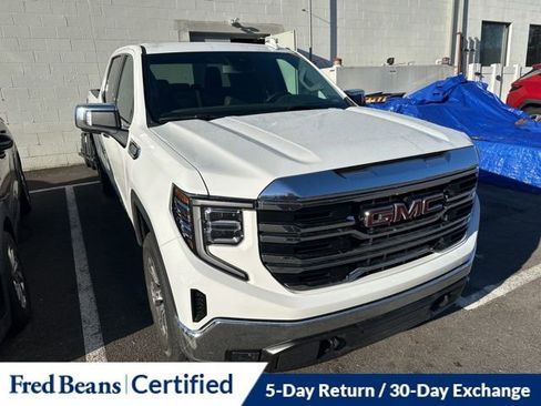Used 2025 GMC Sierra 1500 SLT image 17