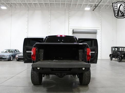 Used 2014 Toyota Tundra SR5 image 8
