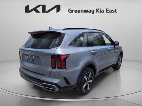 Certified 2023 Kia Sorento S FWD image 6