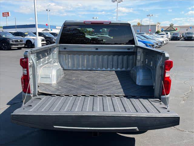 Used 2023 Chevrolet Silverado 1500 Custom AWD/4WD image 5