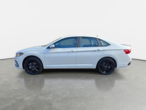 New 2026 Volkswagen Jetta SE image 6
