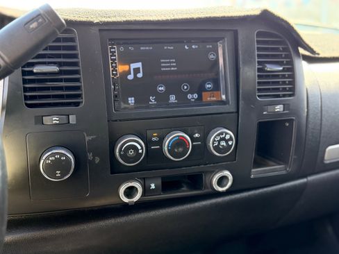 Used 2010 Chevrolet Silverado 1500 LT w/ Power Pack Plus image 13