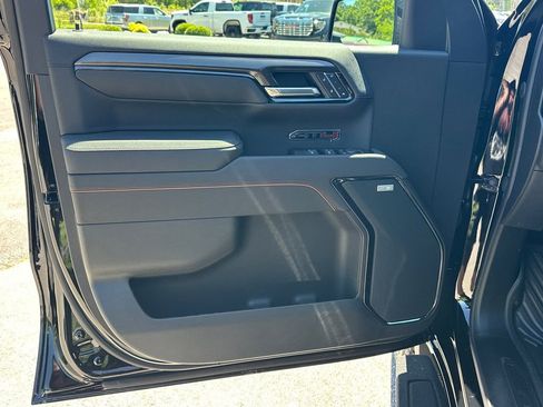 New 2026 GMC Sierra 1500 AT4 w/ AT4 Premium Package AWD/4WD image 11