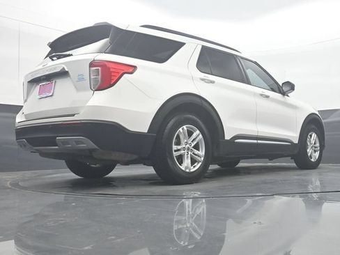 Used 2022 Ford Explorer XLT w/ Equipment Group 202A RWD image 32