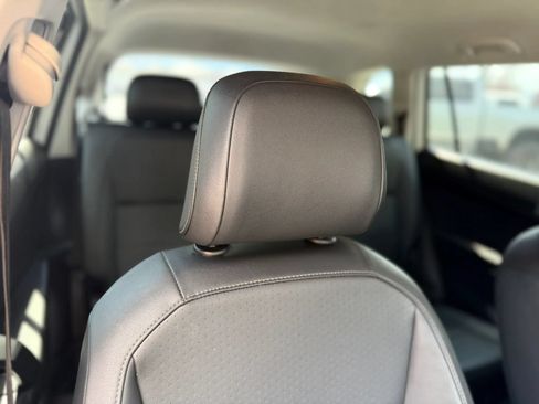 Used 2019 Volkswagen Tiguan SE FWD image 8