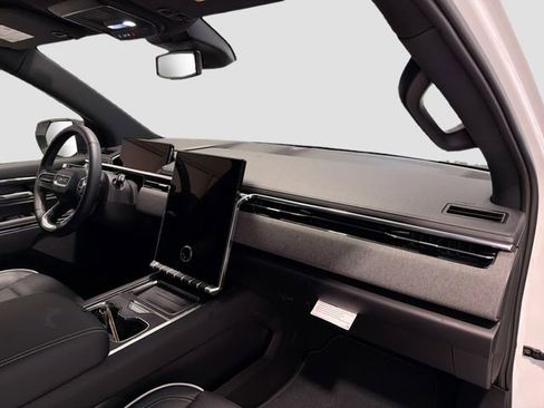 New 2026 GMC Sierra EV Elevation image 24