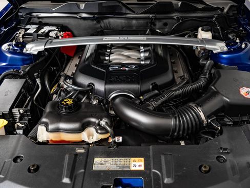Used 2013 Ford Mustang GT Premium w/ Electronics Pkg RWD image 39
