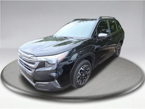 Used 2025 Subaru Forester Premium AWD/4WD image 14