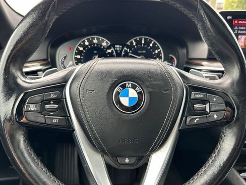 Used 2018 BMW 540i xDrive AWD/4WD image 25