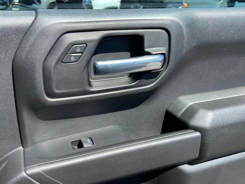 Used 2026 Chevrolet Silverado 1500 Custom Trail Boss w/ Turbomax Blackout Package AWD/4WD image 17