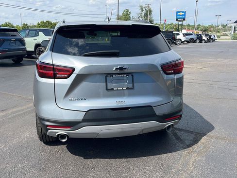 Used 2024 Chevrolet Blazer LT w/ Convenience Package FWD image 4