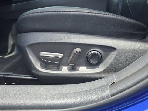 Used 2018 Toyota Camry XLE FWD image 16
