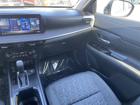 New 2026 Nissan Kicks SV w/ Cold Weather Package FWD image 17