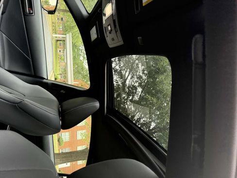 Used 2025 Lexus IS 350 F Sport image 21