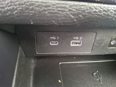 Used 2024 Mitsubishi Outlander SE image 27