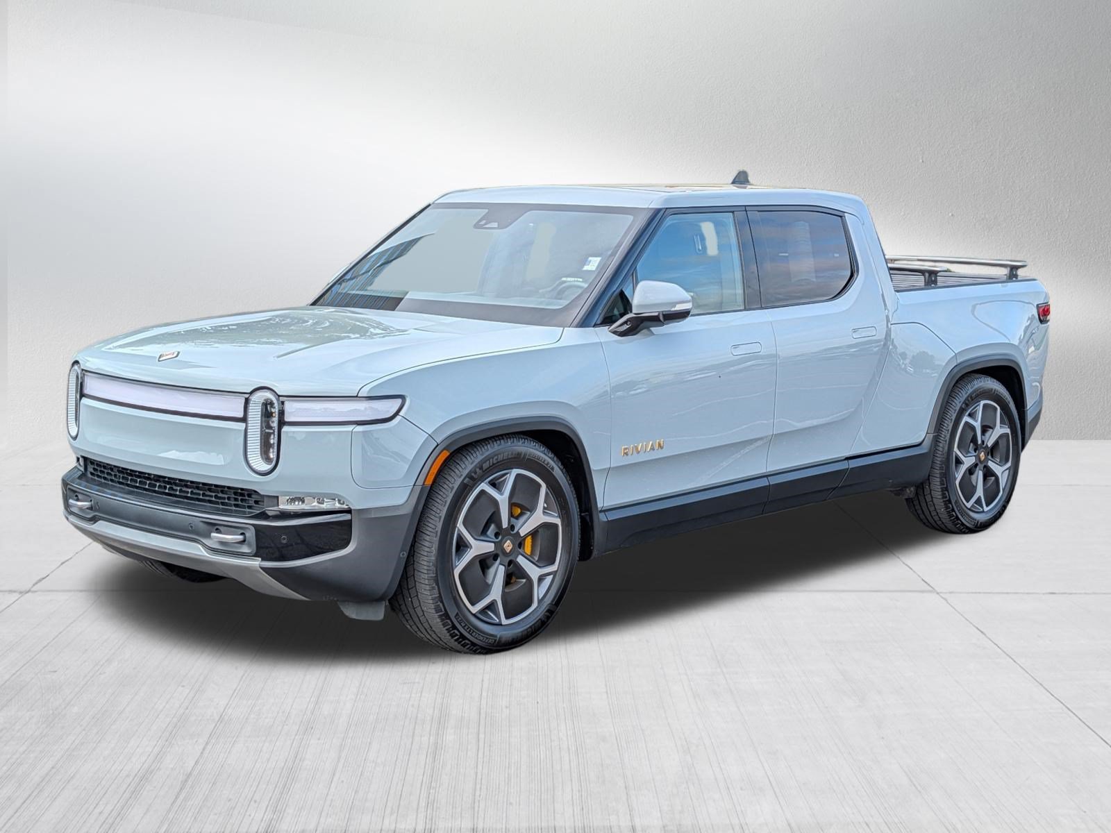 Used 2022 Rivian R1T Adventure AWD/4WD image 3
