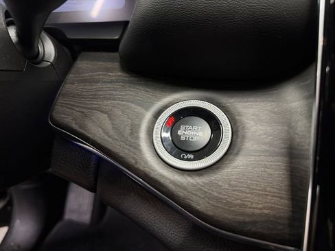 Used 2025 Jeep Grand Cherokee Overland w/ Trailer Tow Package image 20