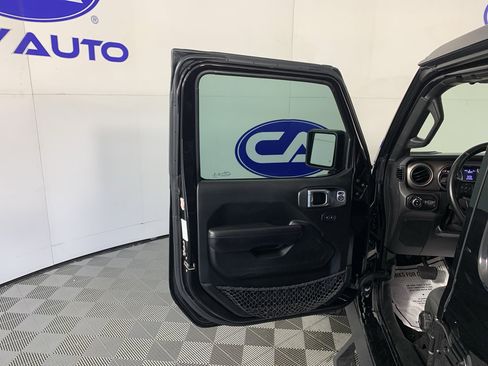 Used 2020 Jeep Gladiator Sport w/ Quick Order Package 24S AWD/4WD image 14