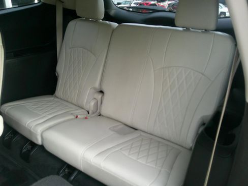 Used 2023 Buick Enclave Avenir w/ Avenir Technology Package FWD image 14