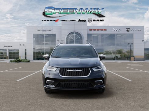 New 2026 Chrysler Pacifica Pinnacle image 6