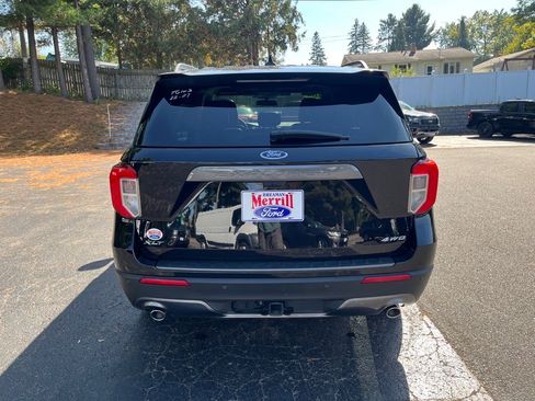 Used 2023 Ford Explorer XLT w/ Equipment Group 202A image 5