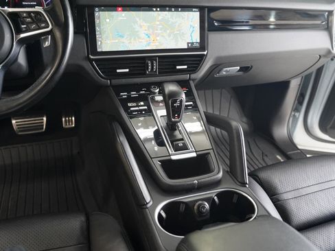 Used 2019 Porsche Cayenne S AWD/4WD image 21