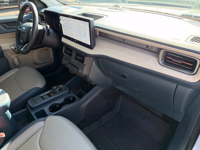 Used 2025 Ford Maverick Lariat w/ 4K Tow Package AWD/4WD image 11