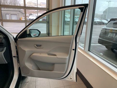 New 2026 Hyundai Kona SE image 20