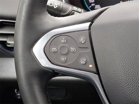 Used 2023 Chevrolet Traverse LT image 20